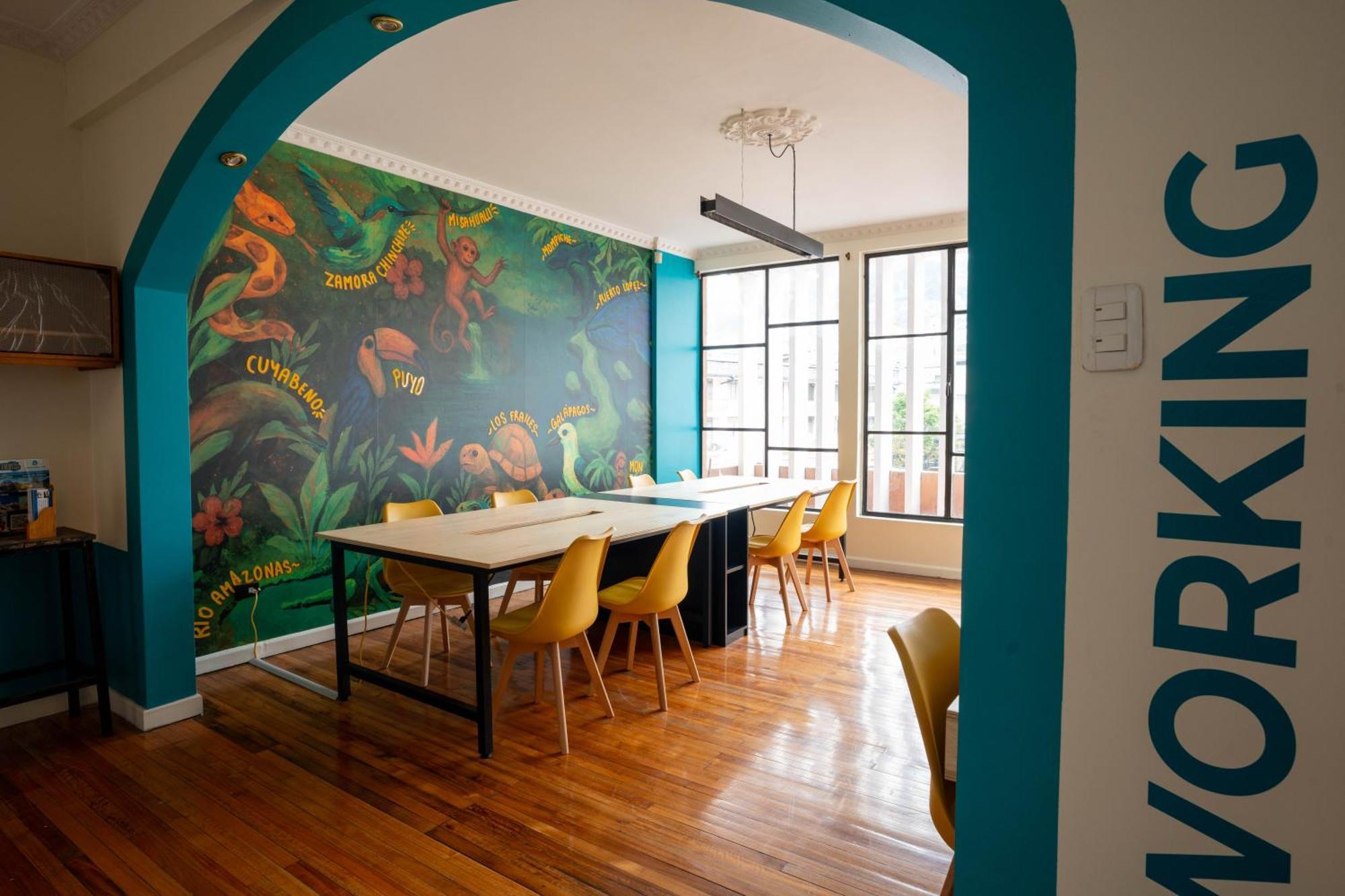 Community Hostel Кито Екстериор снимка