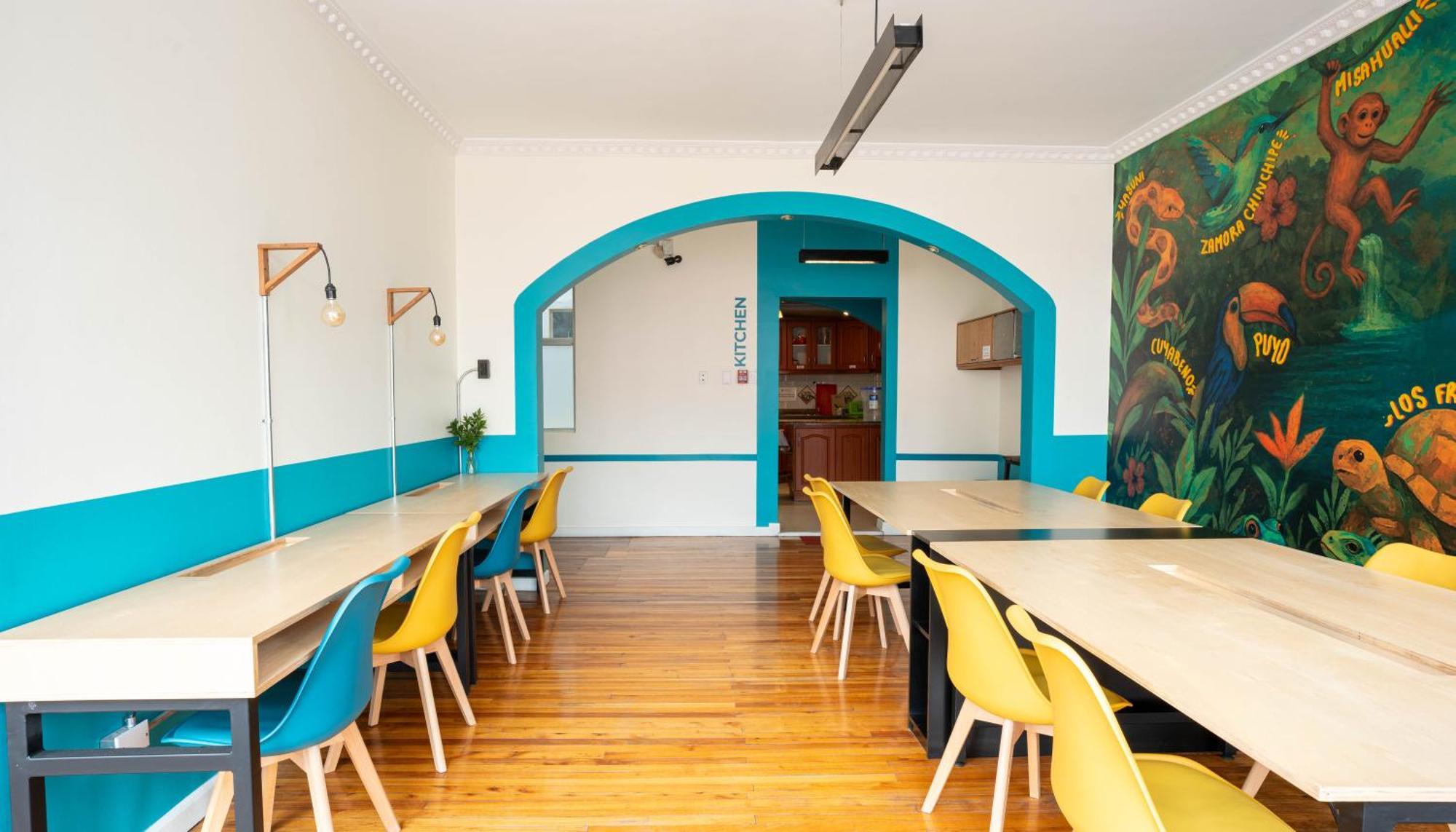 Community Hostel Кито Екстериор снимка